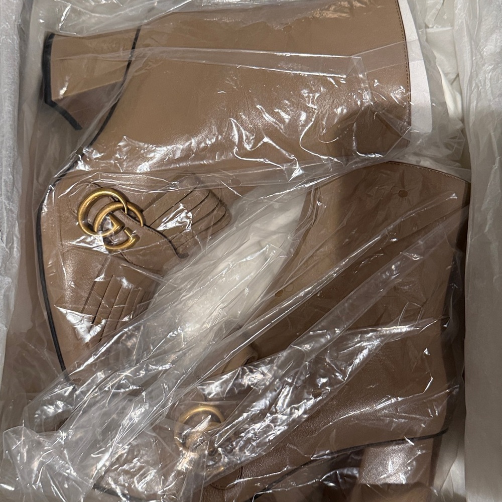 NEW GUCCI MARMONT GG FRINGE LEATHER ANKLE BOOTS - Picture 5 of 8